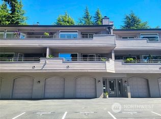 11234 NE 68th St APT 3, Kirkland, WA