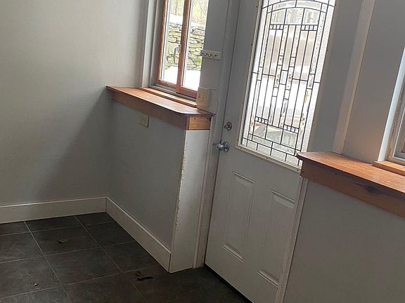 3rd image of 69A Deacon Ln