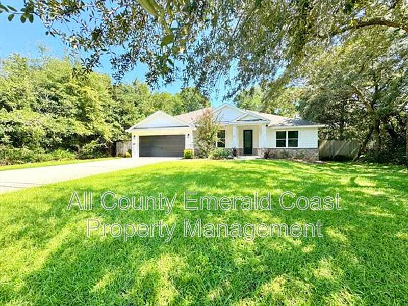 4 bed, 3.0 bath, 2445 sqft, $3,750 — Photo 2