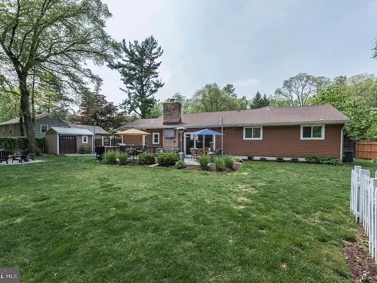 32 Delwood Rd — Photo 13