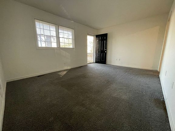 3rd image of 15727 Allen Dr