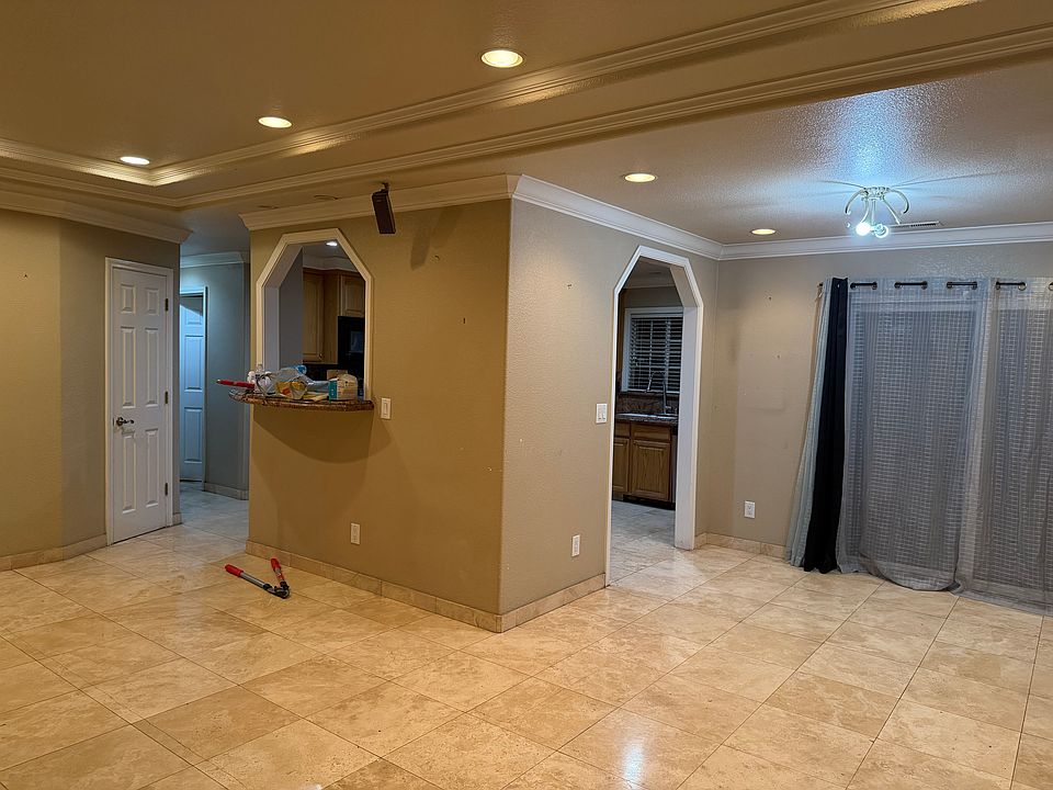 1st image of 5134 Elmwood Ave