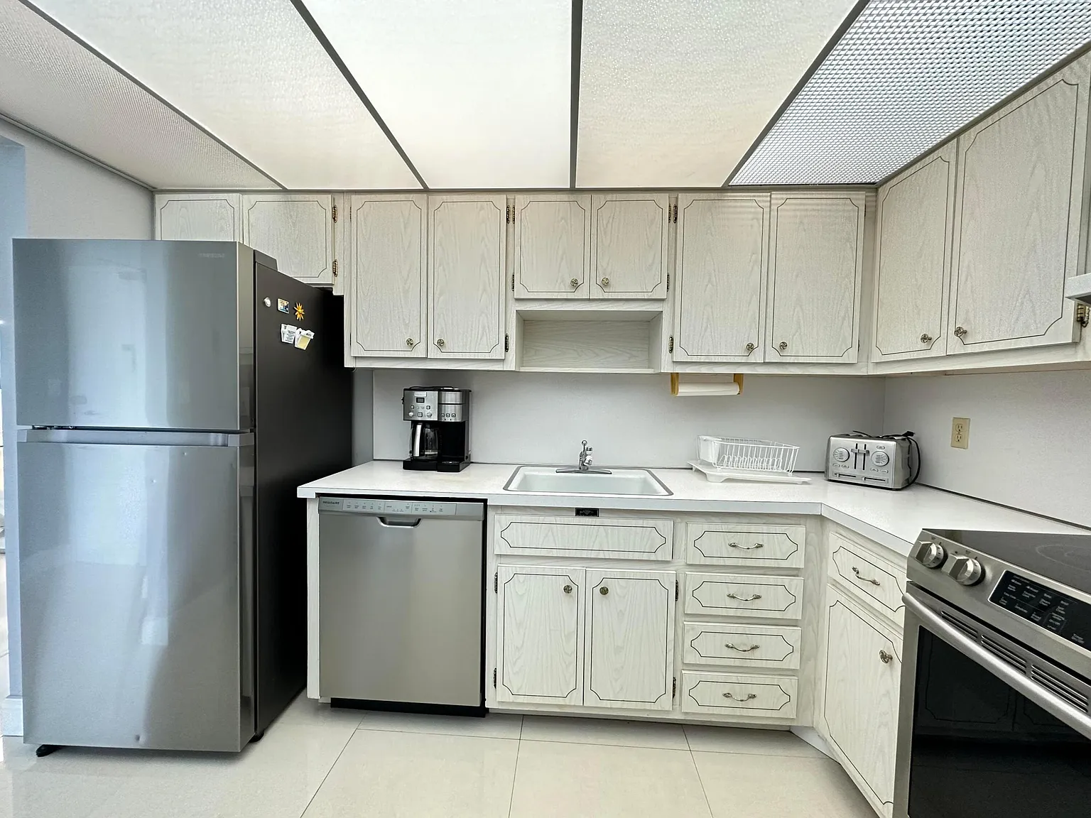 1 bed, 1.5 bath, 870 sqft, $2,150 — Photo 4