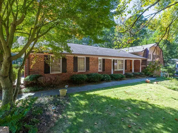 5317 Antelope Ln, Stone Mountain, GA 30087