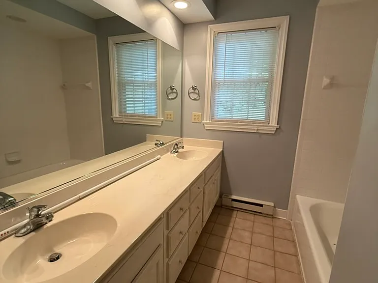 2nd bathroom