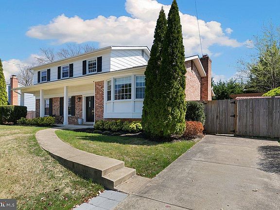 3rd image of 11605 Greenlane Dr