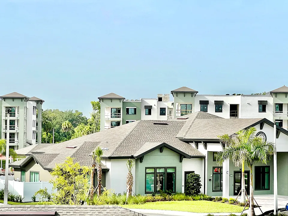 Gateway Commons Apartments