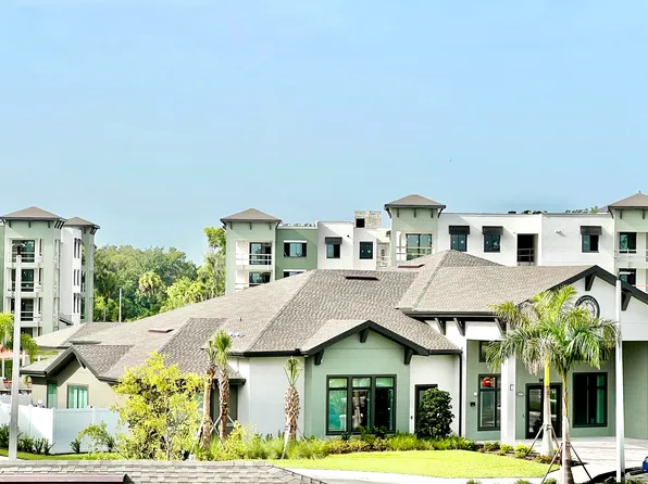 Gateway Commons Apartments