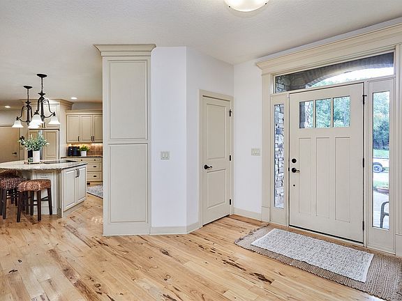 4th image of 3704 Bluestem Rd