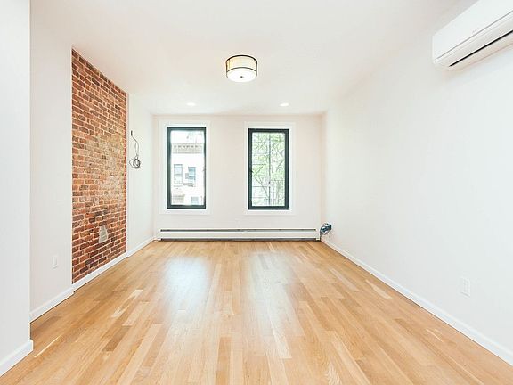 3rd image of 156 Irving Ave #2