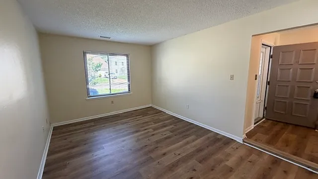 1818 Delaney St — Photo 8