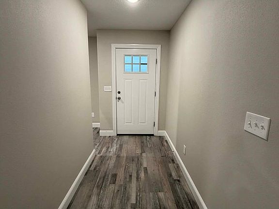 5th image of 1029 S Porter Ave