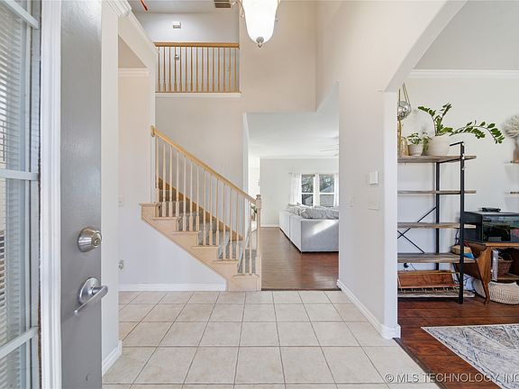 4th image of 11713 S 96th East Pl