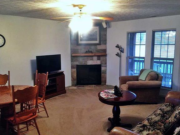 2nd image of 2370 Fairway Dr #209