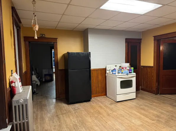 183 East Ave #1, Lewiston, ME 04240