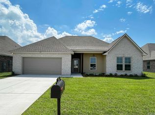 302 Peacock Pointe, Thibodaux, LA 70301