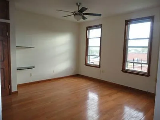 Rented by Urban Realty NYC | media 12