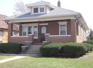 710 McCarthy Rd, Lemont, IL 60439