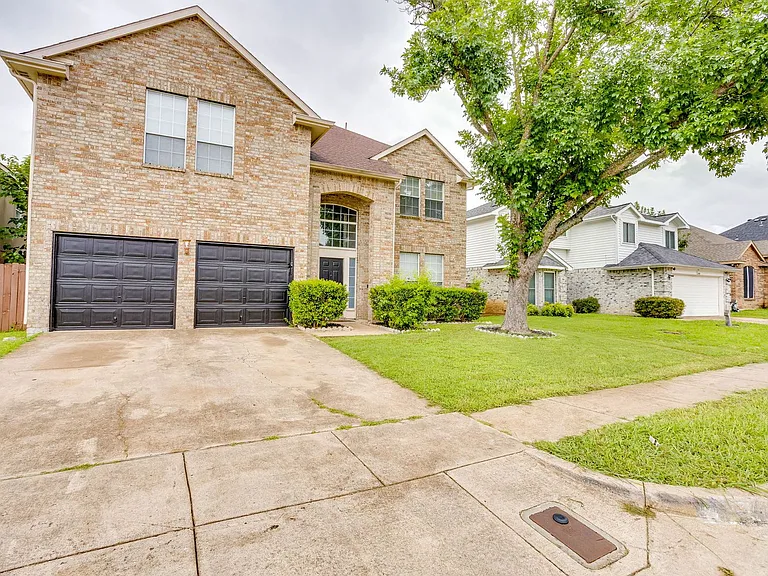 2701 Clovermeadow Dr — Photo 2
