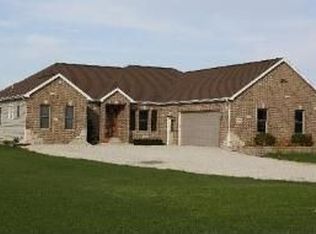 1684 N 14500e Rd, Momence, IL 60954