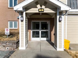 15 Langbrae Dr #405, Halifax, NS B3M 3W5