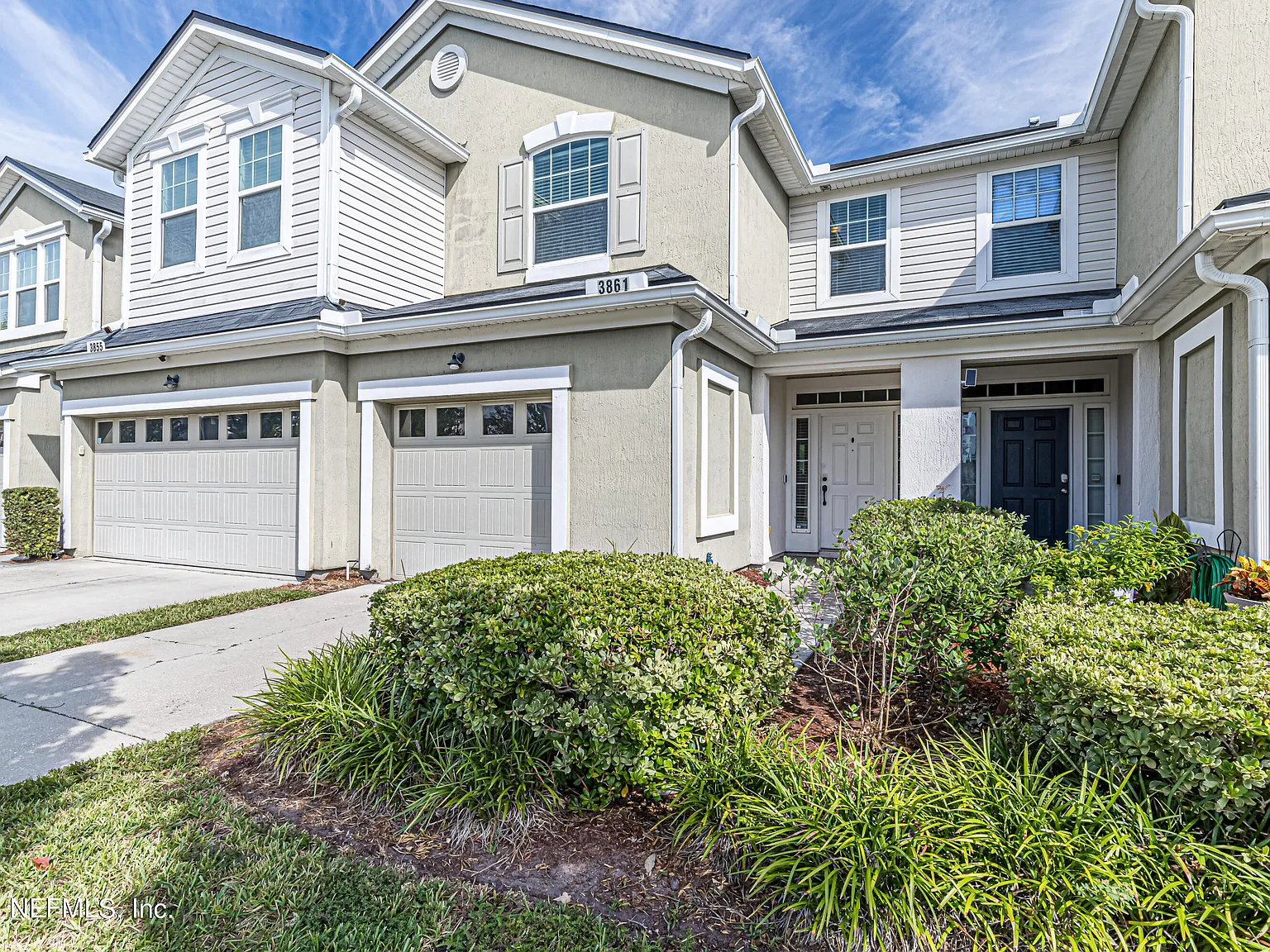 3 bed, 2.5 bath, 1564 sqft, $1,800 — Photo 2