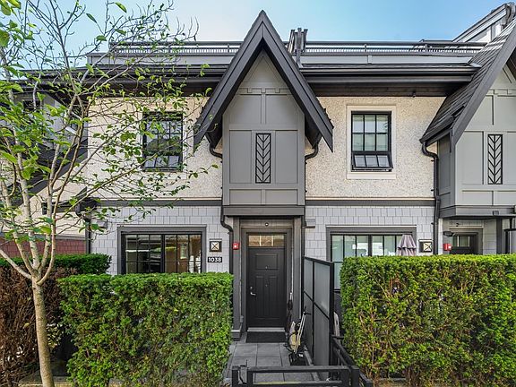4th image of 1038 Park Dr