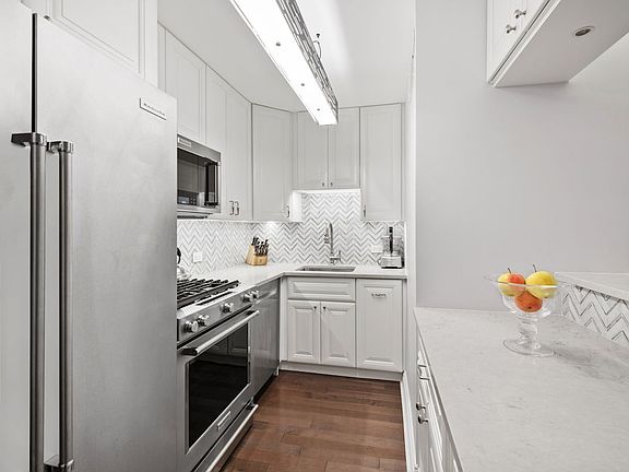 3rd image of 235 E 87th St APT 1E