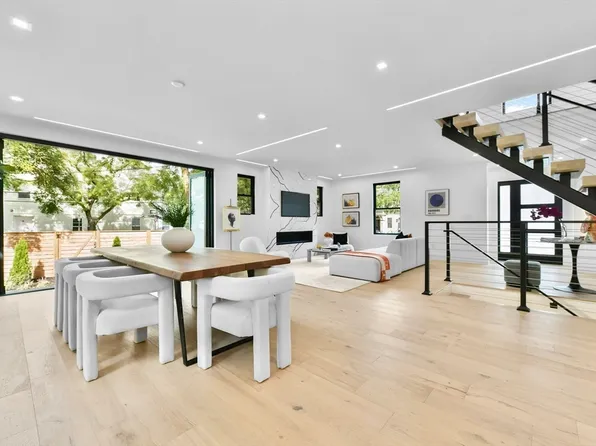 221 Columbia St, Cambridge, MA 02139