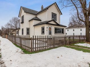 27 Park Ave S, Maple Lake, MN 55358