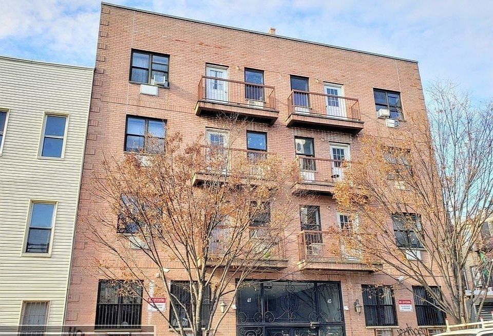 1st image of 41 Melrose St #B1