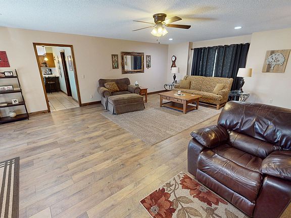 5th image of 4815 Cedardale Rd