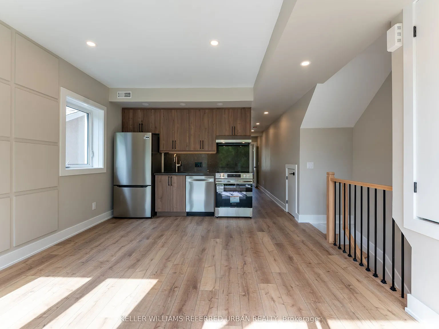 2 bed, $3,000 — Photo 3