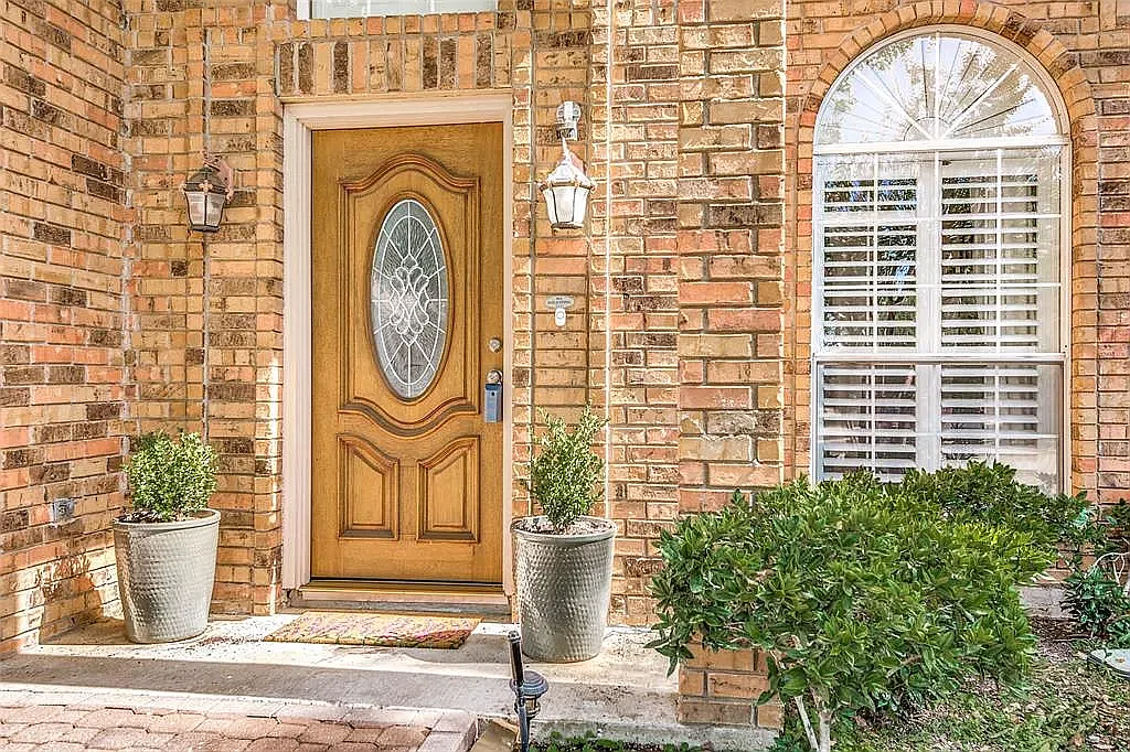 3 bed, 1947 sqft, $3,500 — Photo 3