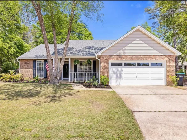 4451 Parkwood Sq, Niceville, FL 32578