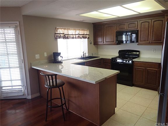 5th image of 1708 Deanna Way