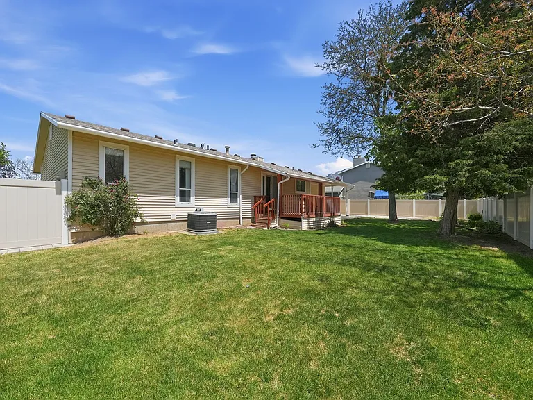 1788 E Tramway Dr — Photo 21