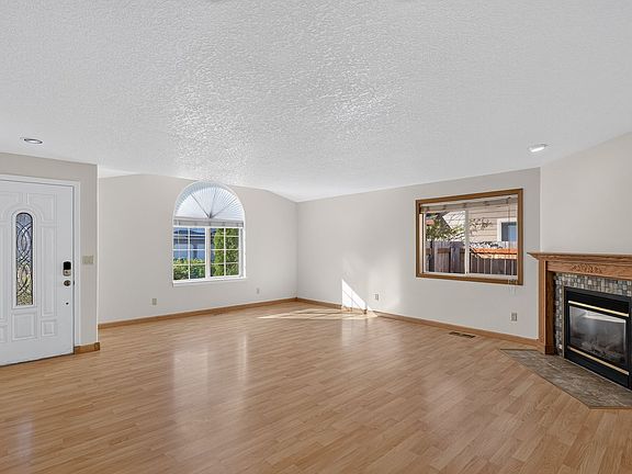 5th image of 1216 S Pine St