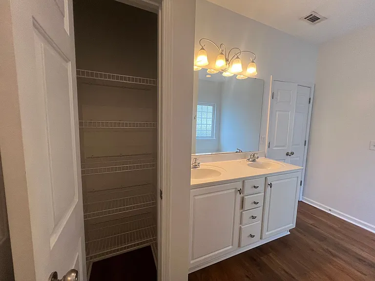 130 Pin Oak Ct — Photo 12