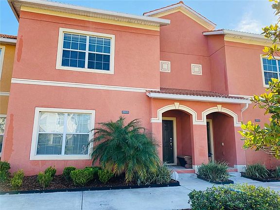 2nd image of 2925 Banana Palm Dr