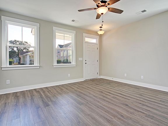 3rd image of 3967 Gullah Dr