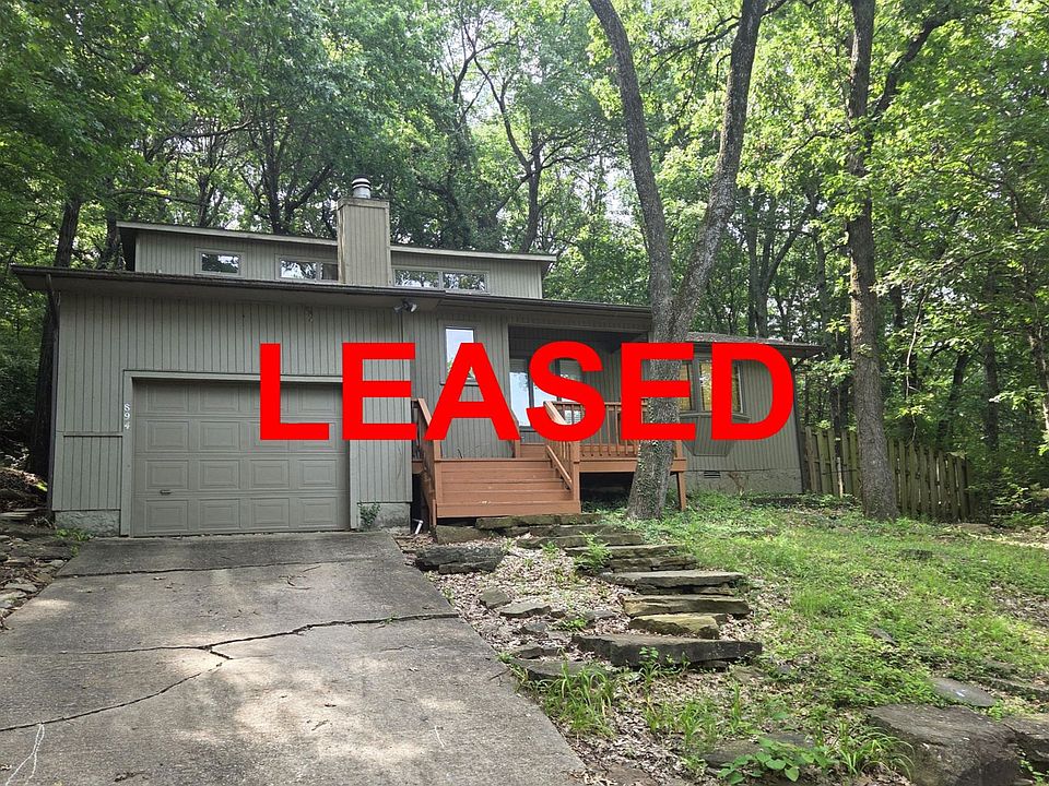 1st image of 894 N Lewis Ave
