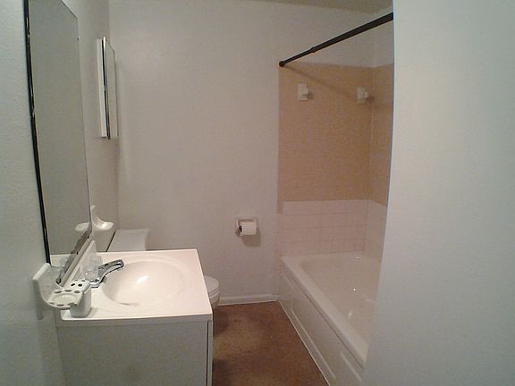4th image of 1125 62nd Avenue Dr E