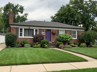 32924 Vermont St, Livonia, MI 48150