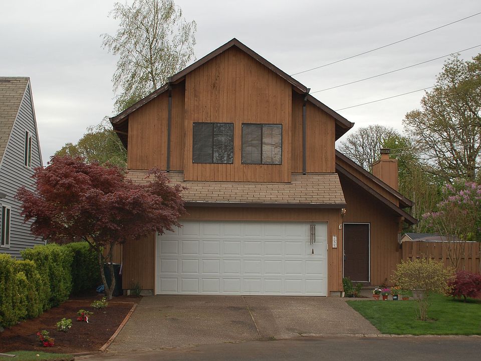 1st image of 266 NE Park Pl