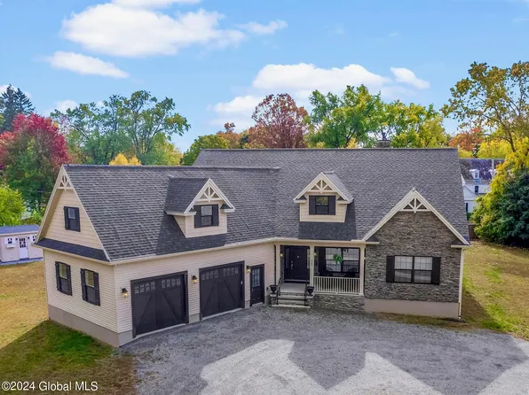 25 Garrison Road, Queensbury, NY 12804