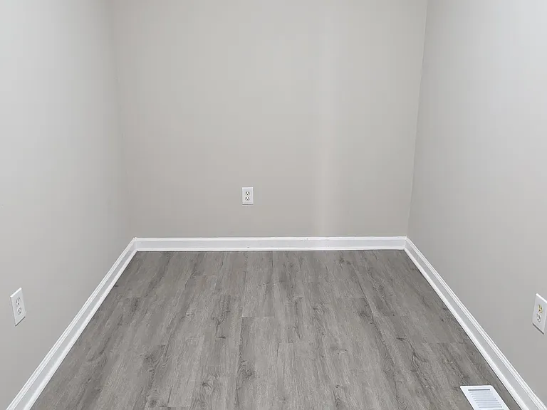 236 N Milton Ave — Photo 9