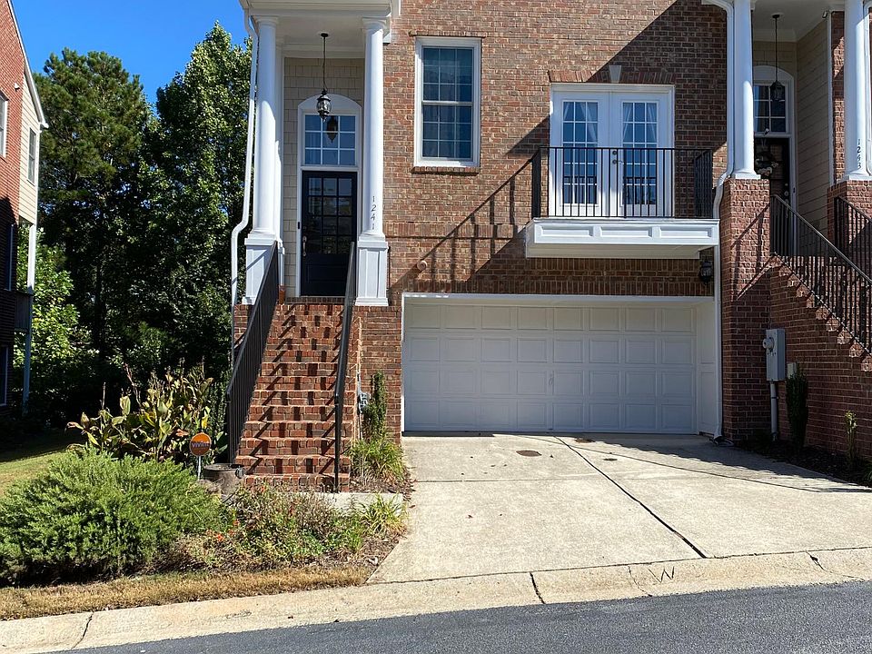 1st image of 1241 Creekside Pl