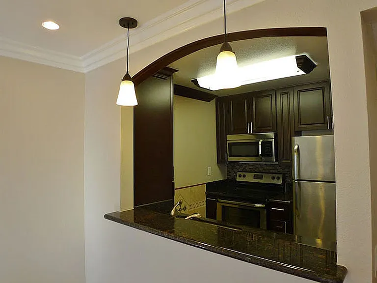 Villa De Adel Apts — Photo 48