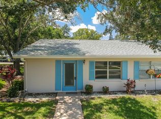 402 Dorchester Pl APT 28, Sun City Center, FL 33573